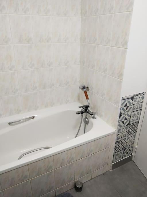 Superb Modern Apartment Clichy Buitenkant foto