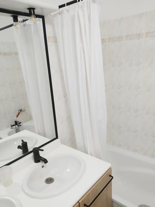 Superb Modern Apartment Clichy Buitenkant foto