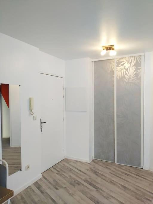 Superb Modern Apartment Clichy Buitenkant foto